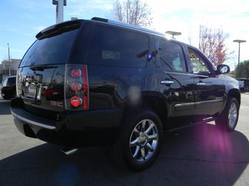GMC Yukon 2009 photo 4