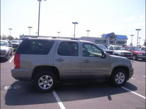 GMC Yukon 2009 photo 1