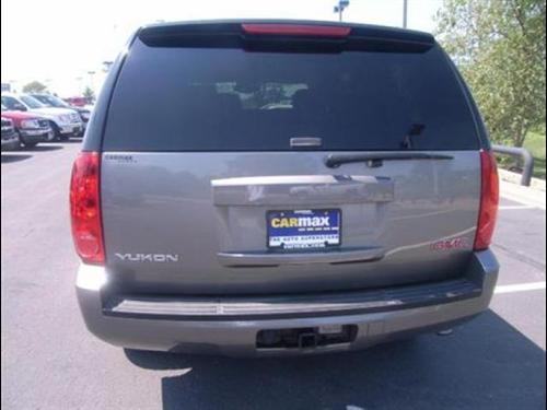 GMC Yukon 2009 photo 3
