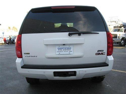 GMC Yukon 2009 photo 2