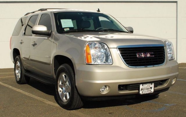 GMC Yukon 2009 photo 3