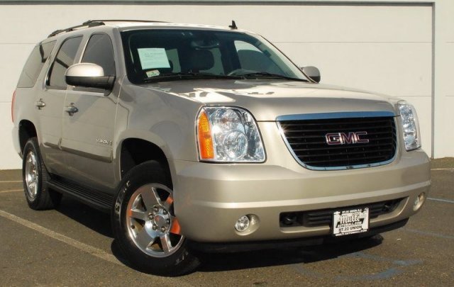 GMC Yukon 2009 photo 1