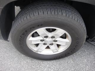 GMC Yukon 2009 photo 2