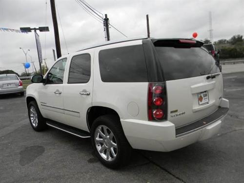 GMC Yukon 2009 photo 4