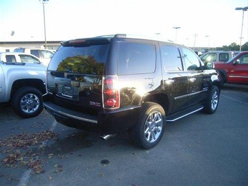 GMC Yukon 2009 photo 1