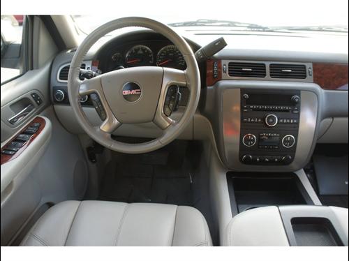 GMC Yukon 2009 photo 1