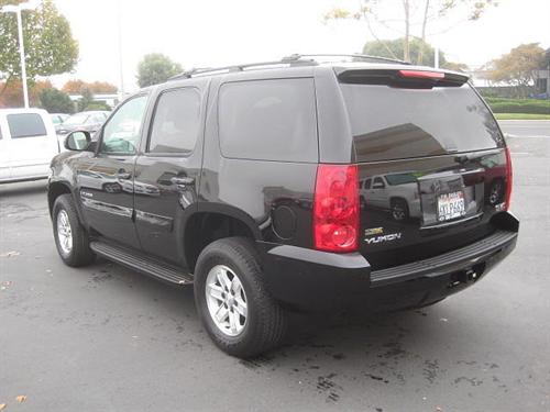 GMC Yukon 2009 photo 1