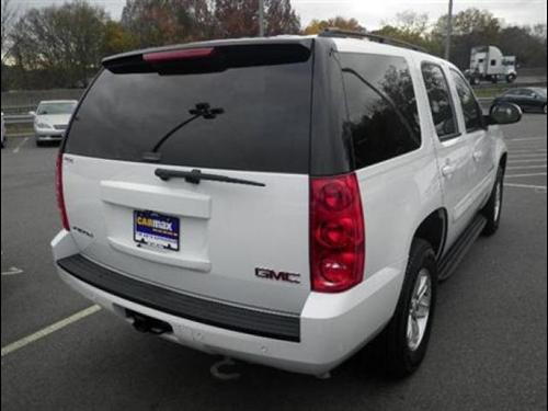 GMC Yukon 2009 photo 2