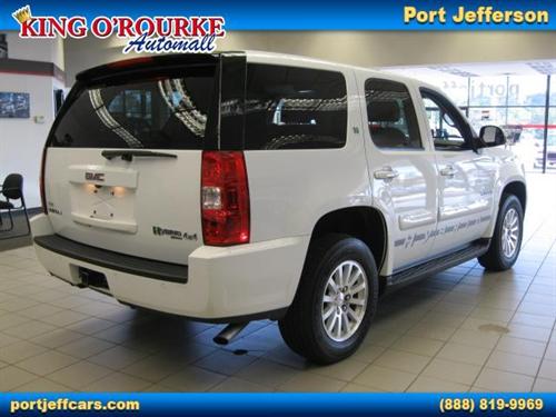GMC Yukon 2009 photo 2