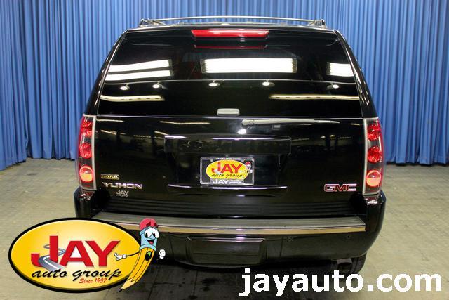 GMC Yukon EX Sedan 4D SUV