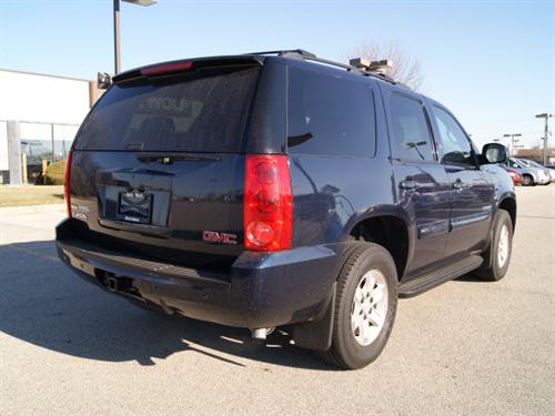 GMC Yukon 2009 photo 3