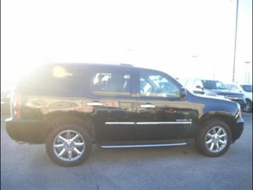 GMC Yukon 2009 photo 3