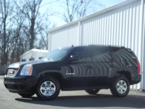 GMC Yukon 2009 photo 2