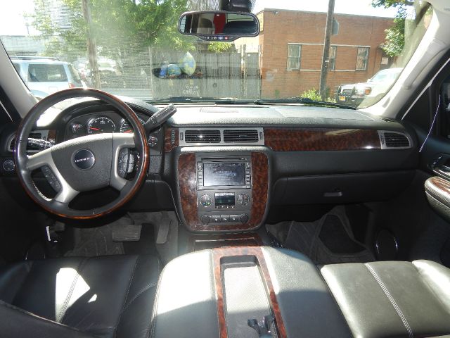 GMC Yukon 2009 photo 10