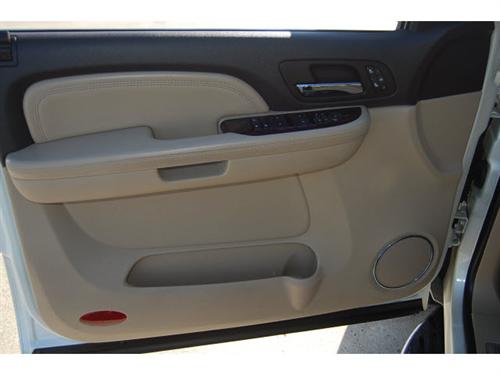 GMC Yukon 2009 photo 2