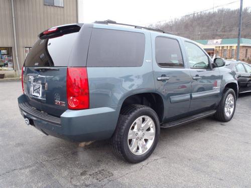 GMC Yukon 2009 photo 2