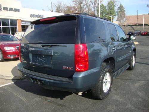 GMC Yukon 2009 photo 3