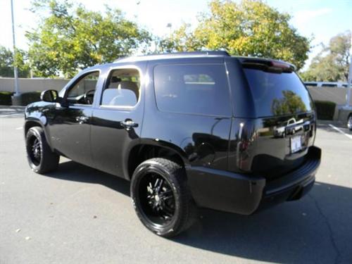 GMC Yukon 2009 photo 2