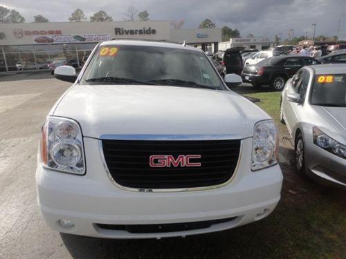 GMC Yukon 2009 photo 3