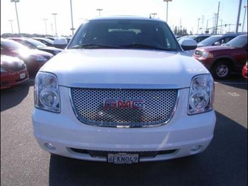 GMC Yukon 2009 photo 1