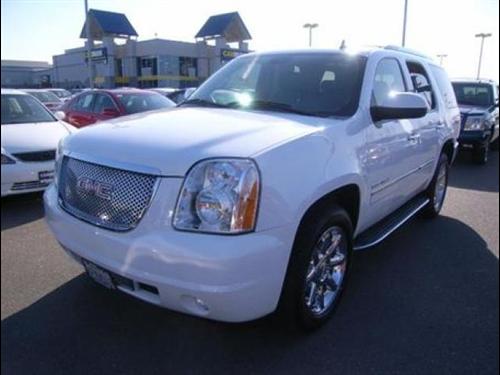 GMC Yukon 2009 photo 2