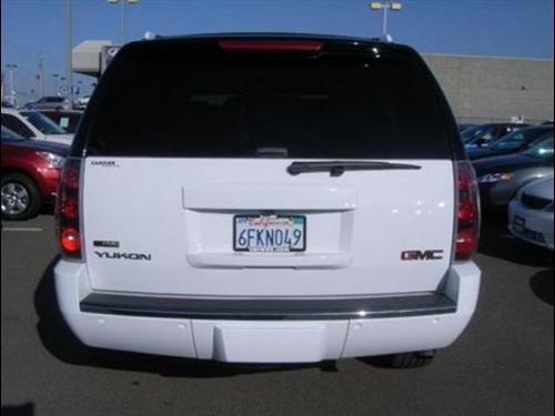 GMC Yukon 2009 photo 5