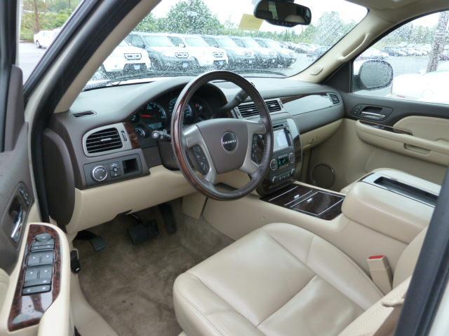 GMC Yukon 2009 photo 4