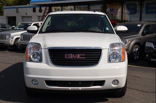 GMC Yukon 2009 photo 2