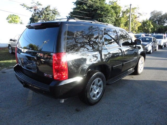 GMC Yukon 2009 photo 4