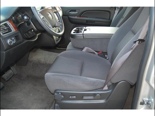 GMC Yukon 2009 photo 2