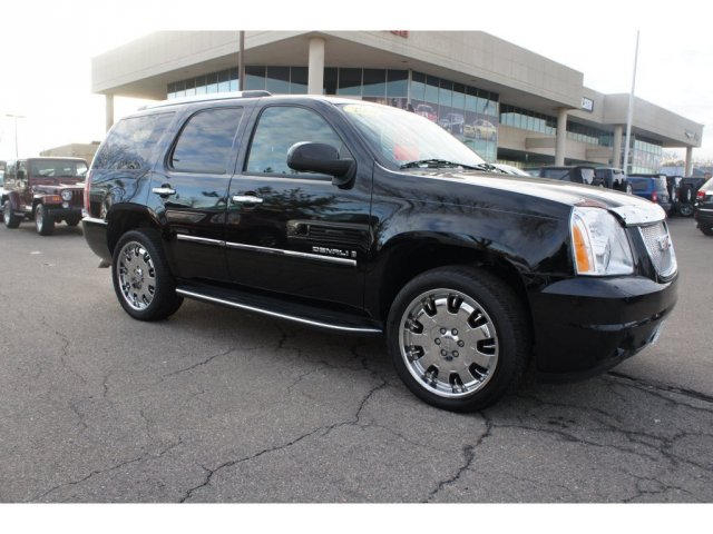 GMC Yukon 2009 photo 1