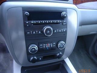 GMC Yukon 2009 photo 2