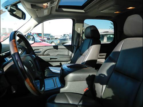 GMC Yukon 2009 photo 2