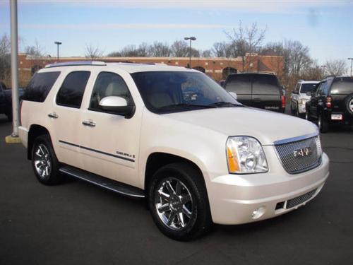 GMC Yukon 2009 photo 1