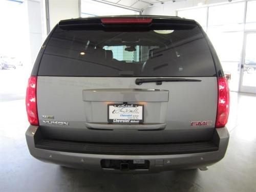 GMC Yukon 2009 photo 3
