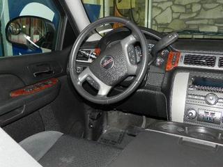 GMC Yukon 2009 photo 3