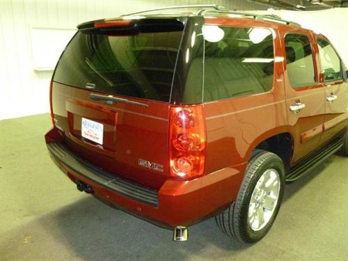 GMC Yukon 2009 photo 2