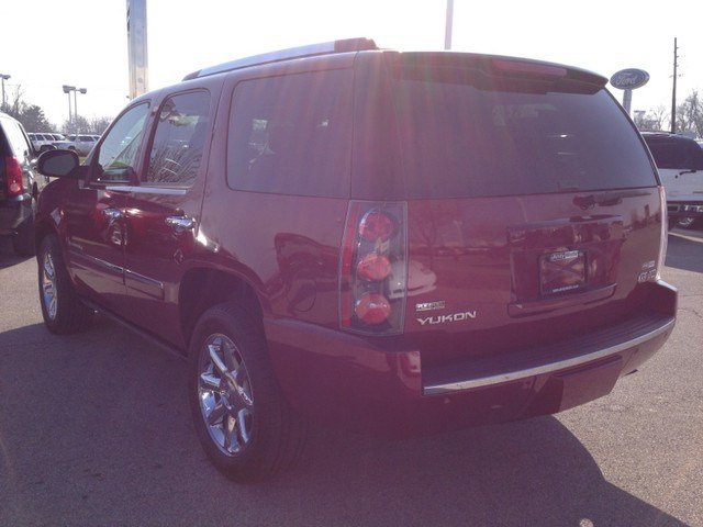GMC Yukon 2009 photo 5