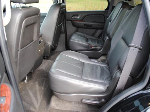 GMC Yukon 2009 photo 2