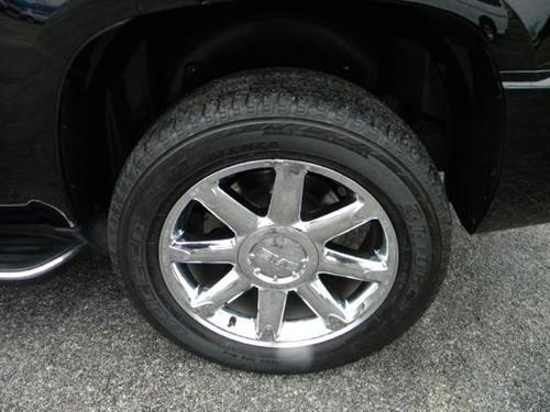 GMC Yukon 2009 photo 2
