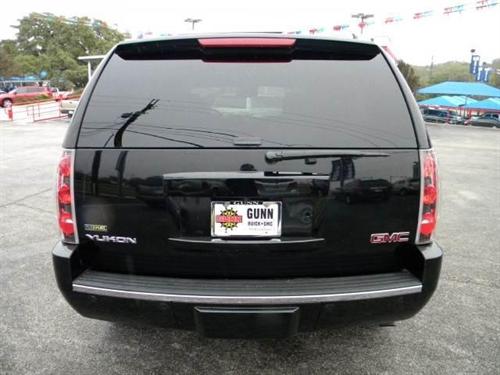 GMC Yukon 2009 photo 3