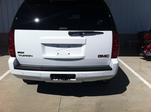 GMC Yukon 2009 photo 3