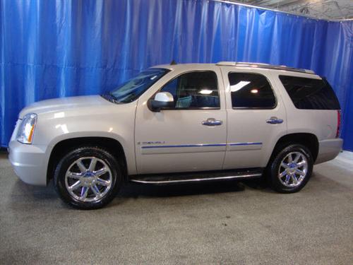 GMC Yukon 2009 photo 1