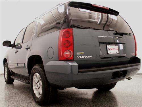 GMC Yukon 2009 photo 2