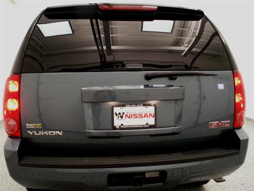 GMC Yukon 2009 photo 3