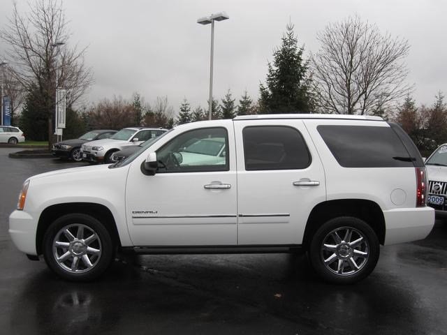 GMC Yukon 2009 photo 4
