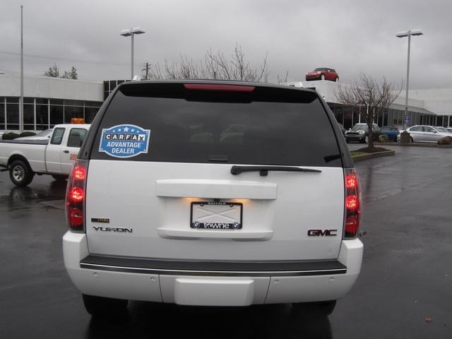 GMC Yukon 2009 photo 5
