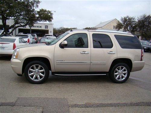 GMC Yukon 2009 photo 1