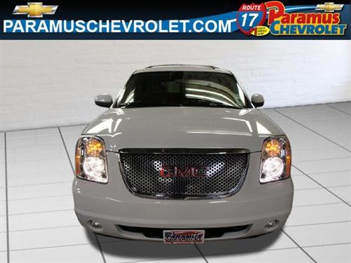 GMC Yukon 2009 photo 1