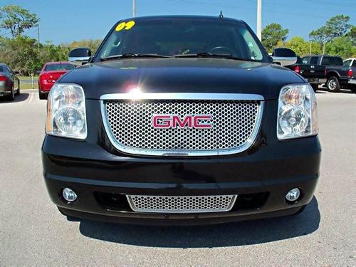 GMC Yukon 2009 photo 1